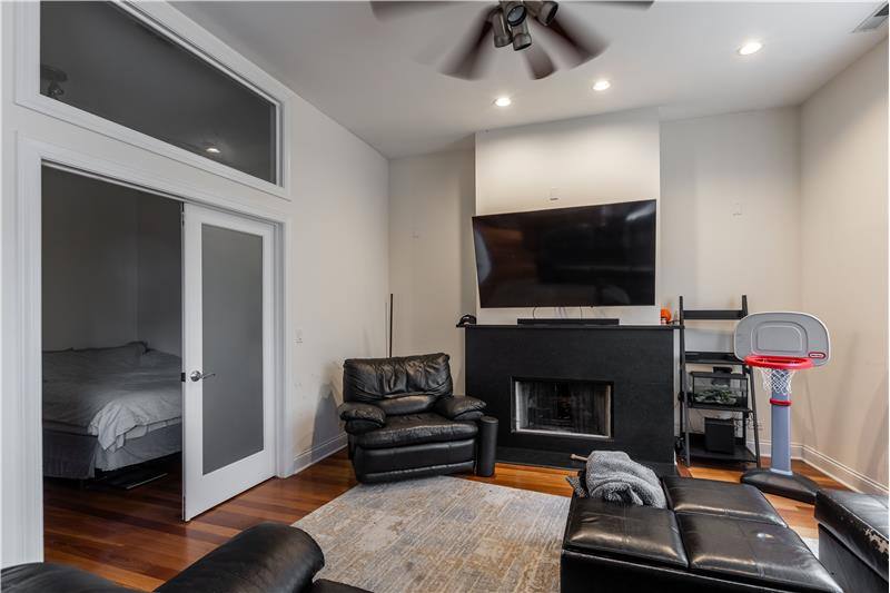 Apartment for rent at 1354 W Augusta, Chicago, IL 60642