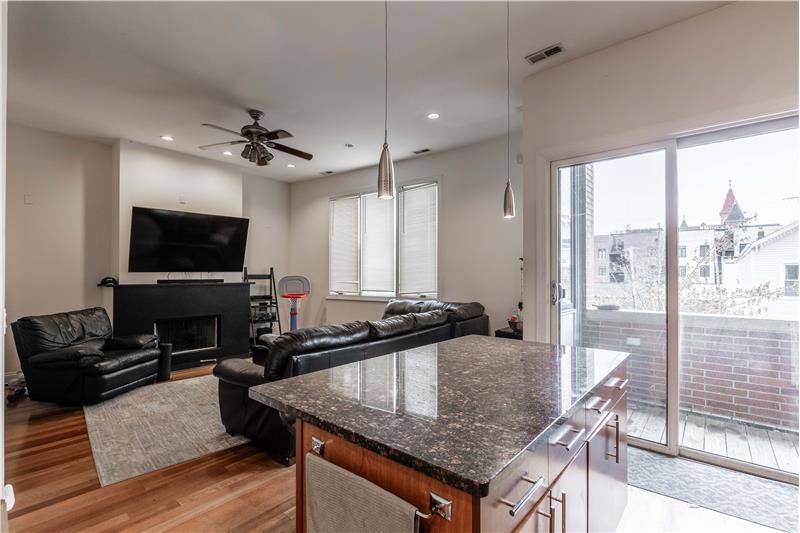 Apartment for rent at 1354 W Augusta, Chicago, IL 60642