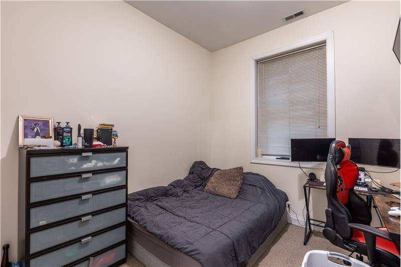 Apartment for rent at 1354 W Augusta, Chicago, IL 60642
