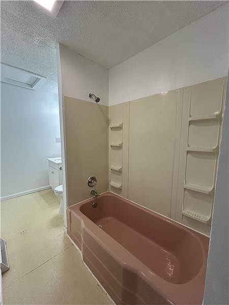 Apartment for rent at 212 1 2 Main St, Toronto, OH 43964