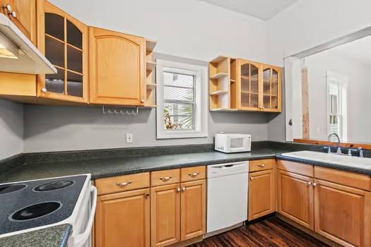 Apartment for rent at 723 E Henry St #A, Savannah, GA 31401