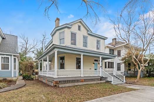 Apartment for rent at 723 E Henry St #A, Savannah, GA 31401