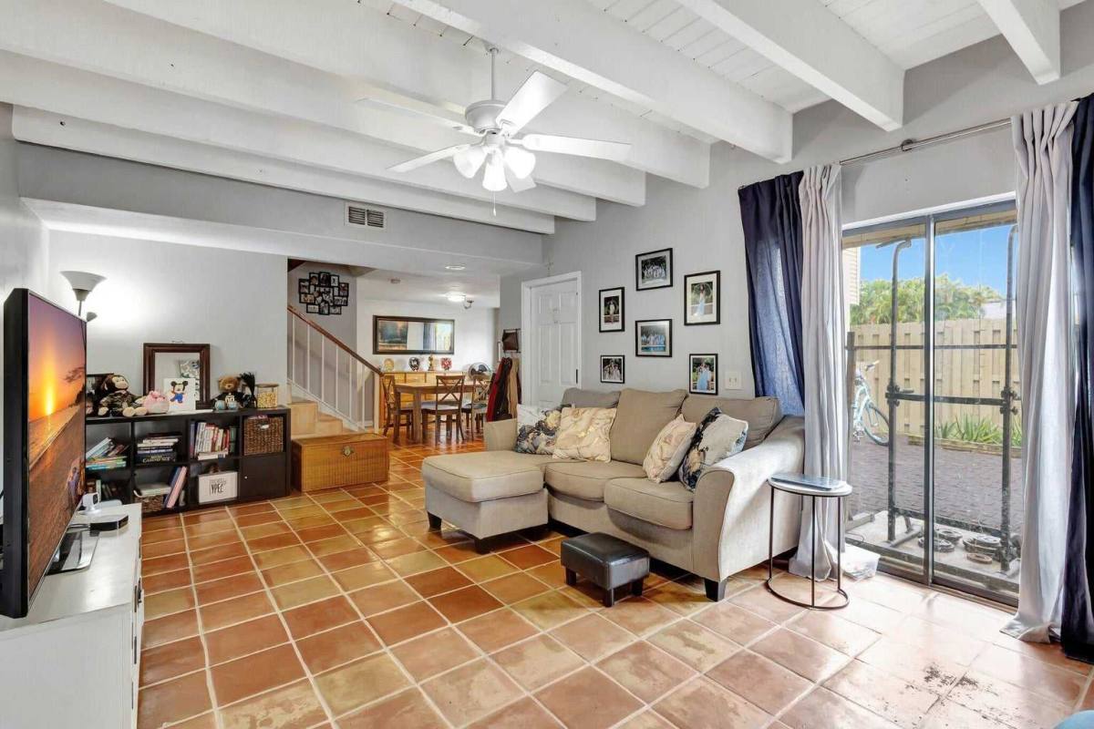 Townhouse for rent at 1586 Shaker Circle, Wellington, FL 33414