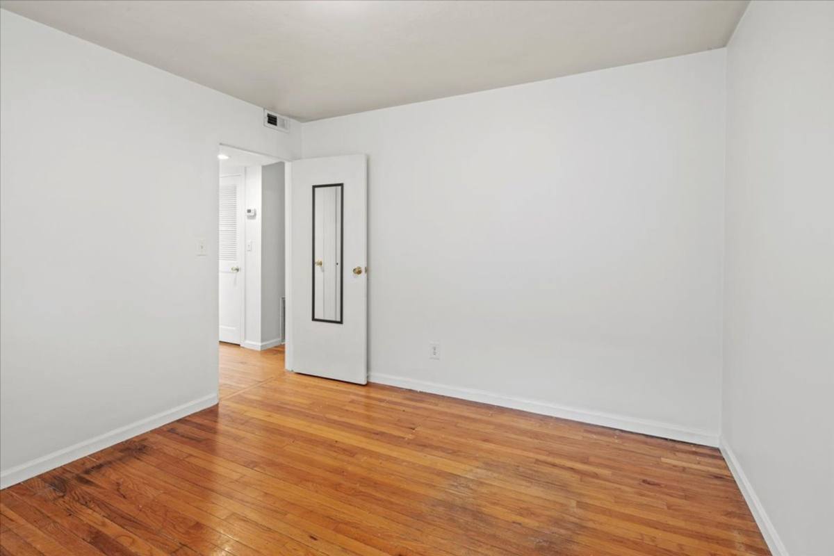 Apartment for rent at 302 E 19th St, Indianapolis, IN 46202