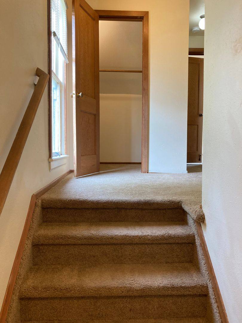 Apartment for rent at 312 314 316 E, Eugene, OR 97401