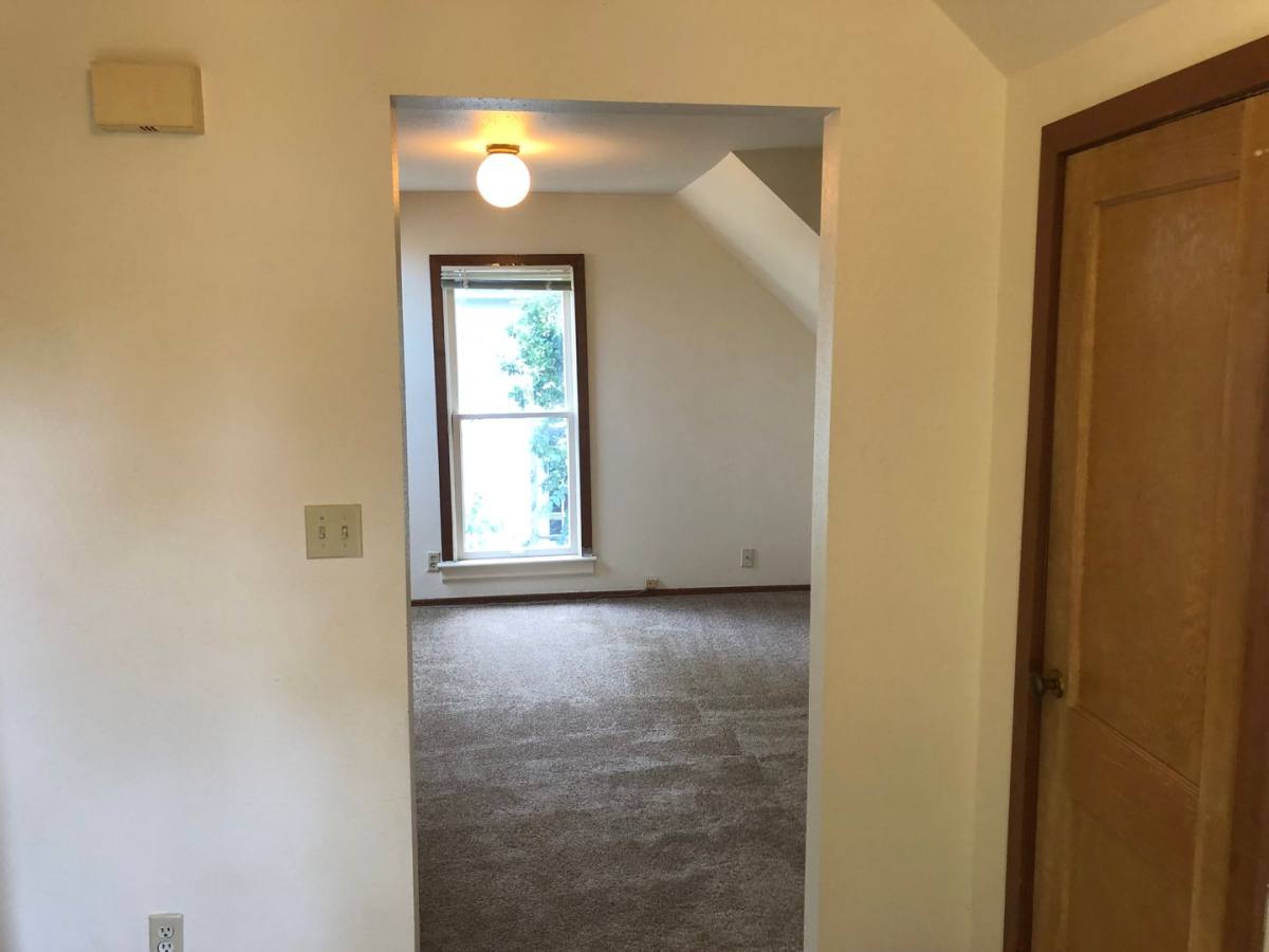 Apartment for rent at 312 314 316 E, Eugene, OR 97401