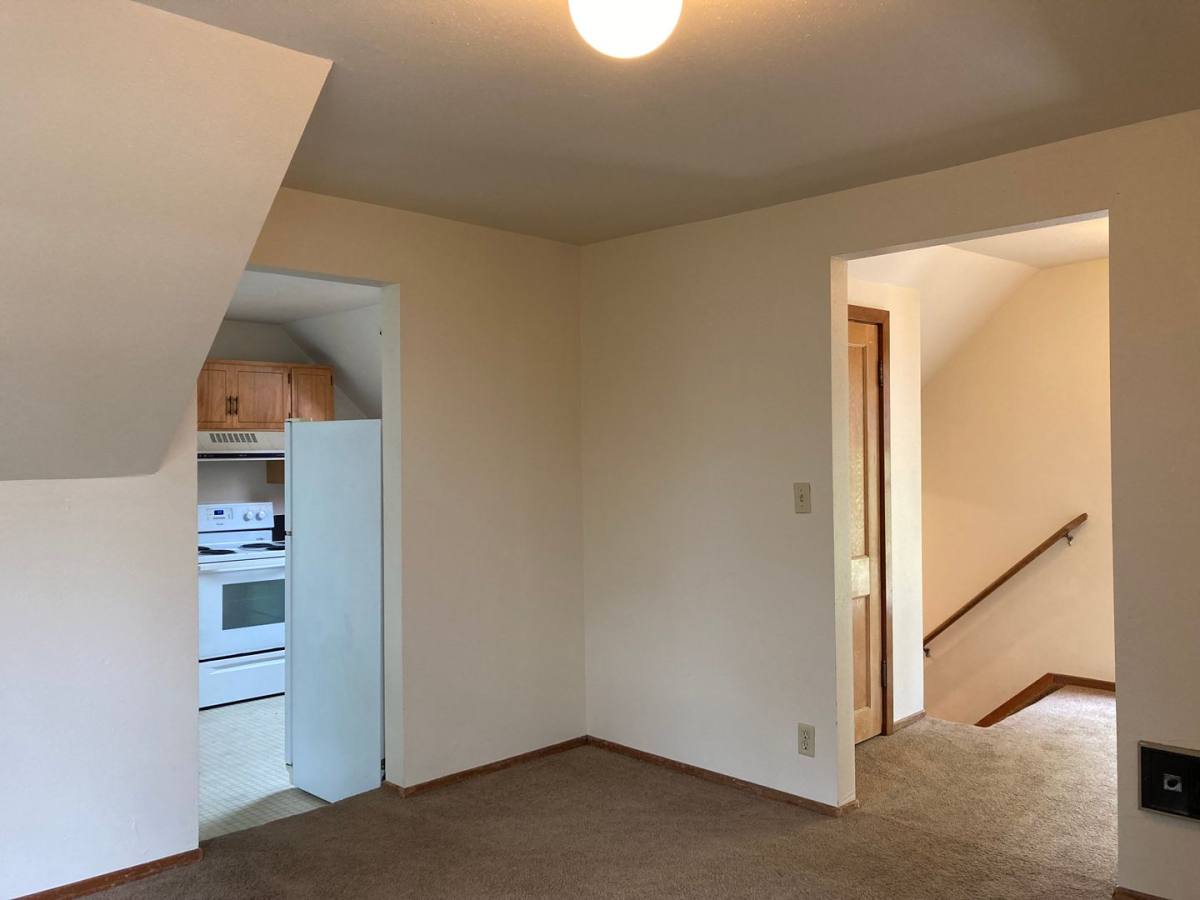 Apartment for rent at 312 314 316 E, Eugene, OR 97401