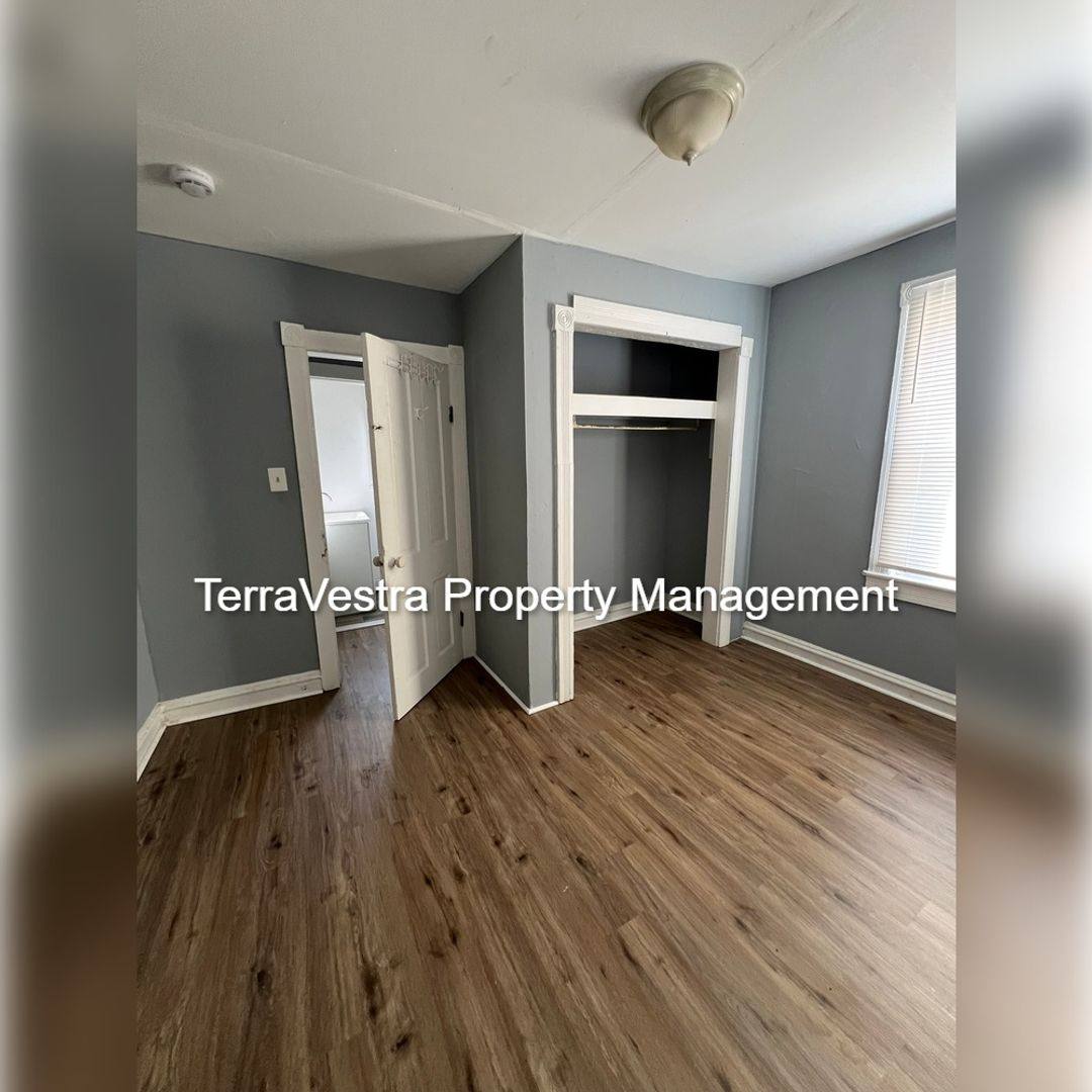 Apartment for rent at 31 S Myrtle, Vineland, NJ 08360