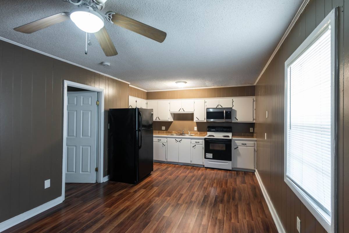 Apartment for rent at 2307 W 4th St, Hattiesburg, MS 39401