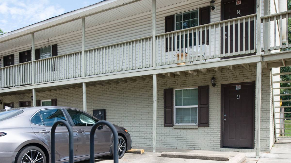 Apartment for rent at 2307 W 4th St, Hattiesburg, MS 39401