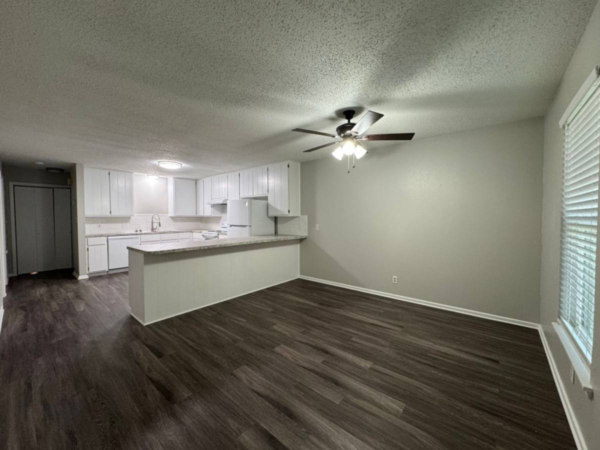 Apartment for rent at 905 Simpson, Victoria, TX 77904