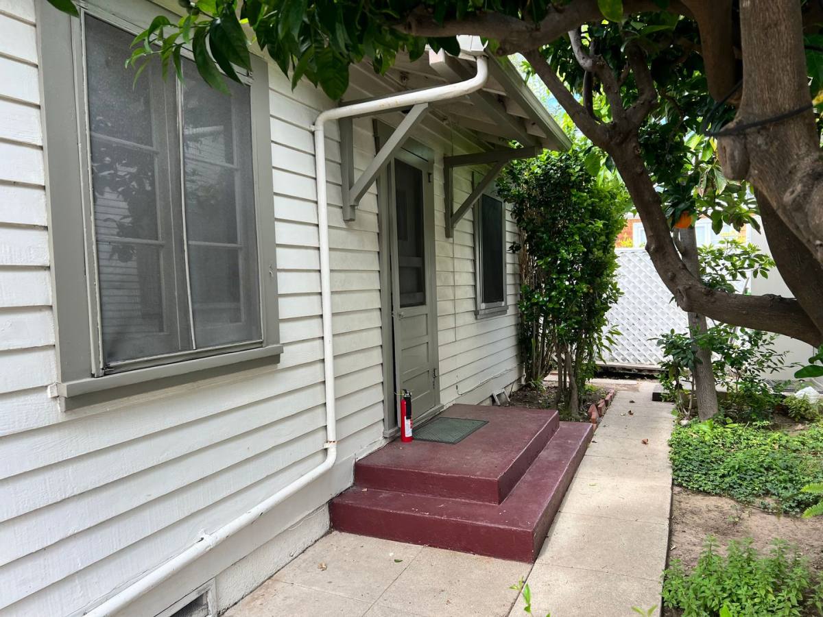 House for rent at 411 E Anapamu, Santa Barbara, CA 93101