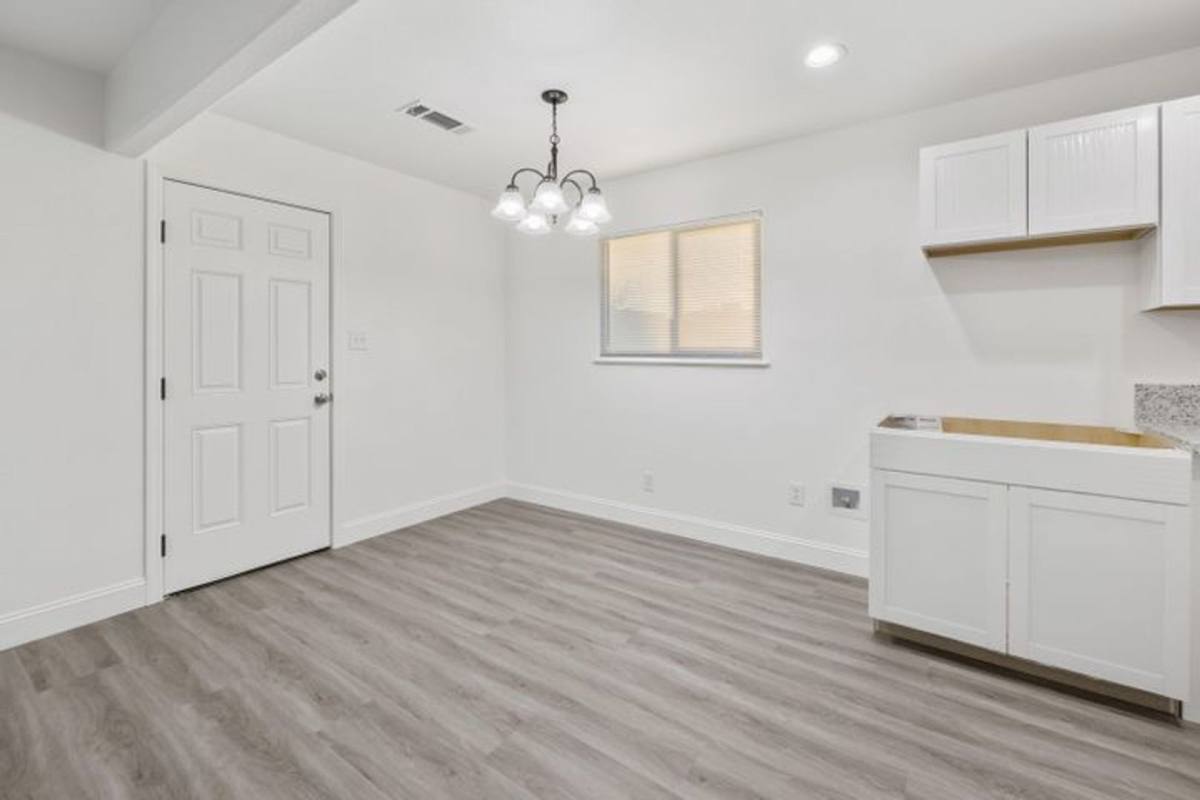 House for rent at 1406 W Roosevelt Ave, Visalia, CA 93291
