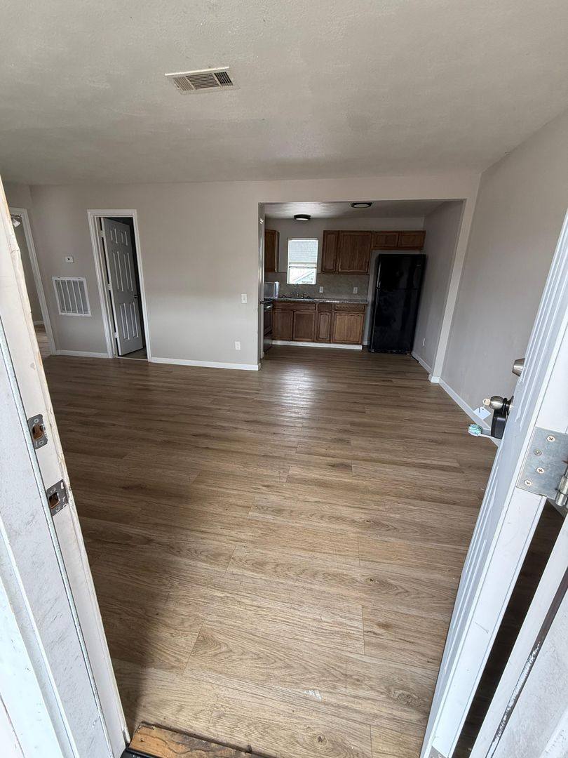 Apartment for rent at 2575 Primrose St, Beaumont, TX 77703