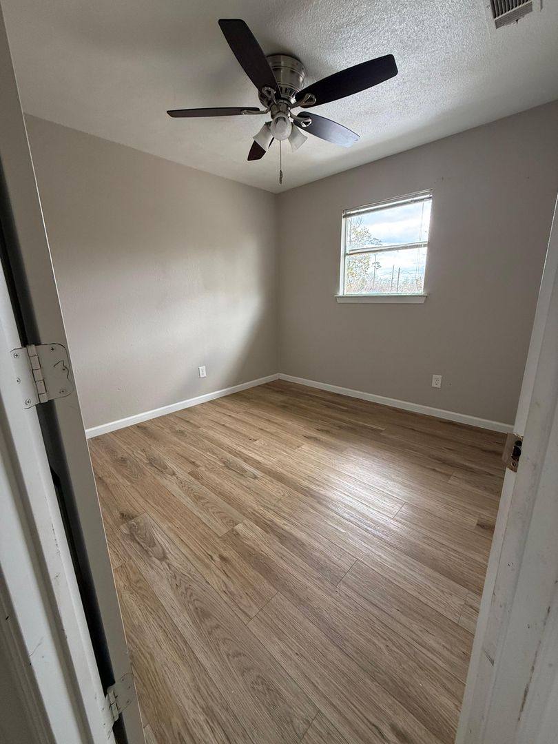 Apartment for rent at 2575 Primrose St, Beaumont, TX 77703
