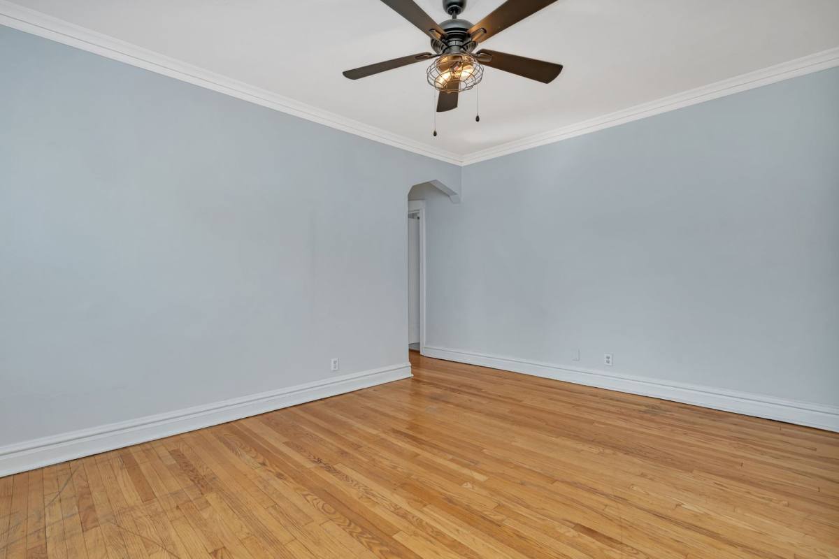 Apartment for rent at 317-325 W Calendar, La Grange, IL 60525