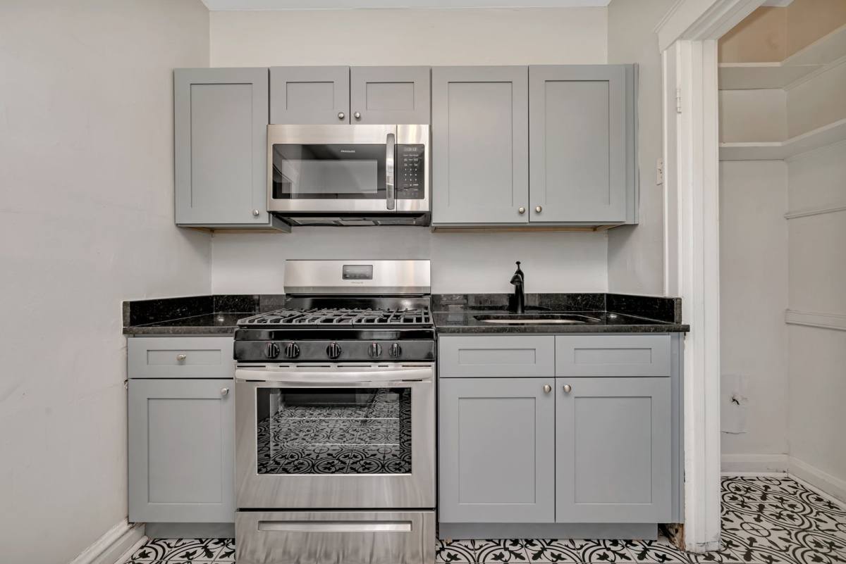 Apartment for rent at 317-325 W Calendar, La Grange, IL 60525
