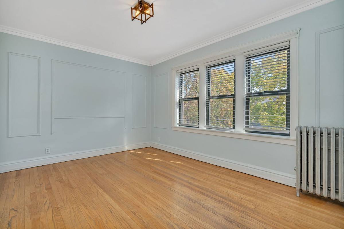 Apartment for rent at 317-325 W Calendar, La Grange, IL 60525