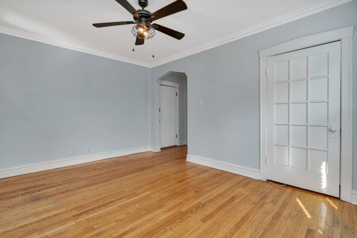 Apartment for rent at 317-325 W Calendar, La Grange, IL 60525