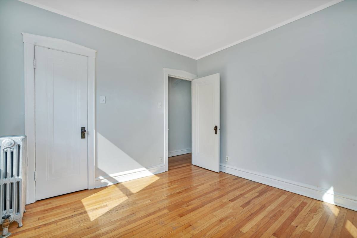Apartment for rent at 317-325 W Calendar, La Grange, IL 60525