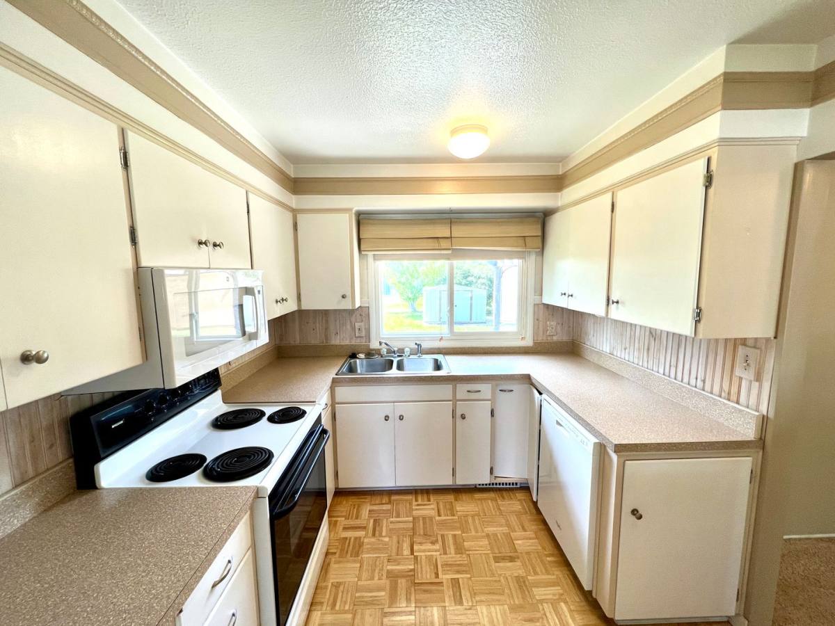 House for rent at 136 Fairway Dr, Helena, MT 59601