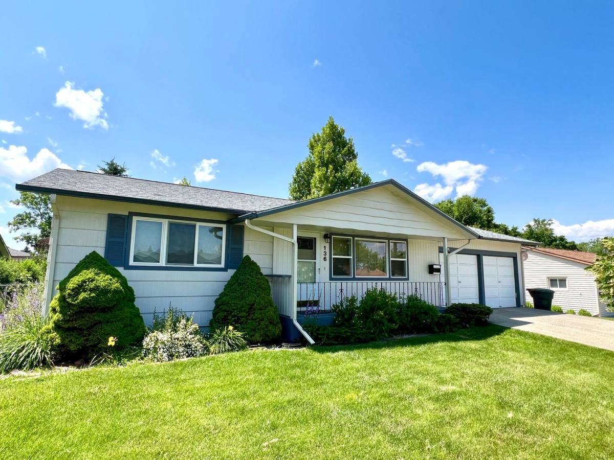 House for rent at 136 Fairway Dr, Helena, MT 59601