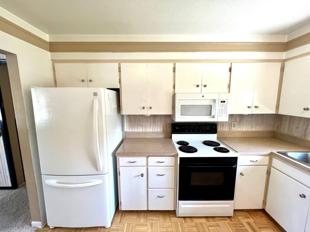House for rent at 136 Fairway Dr, Helena, MT 59601