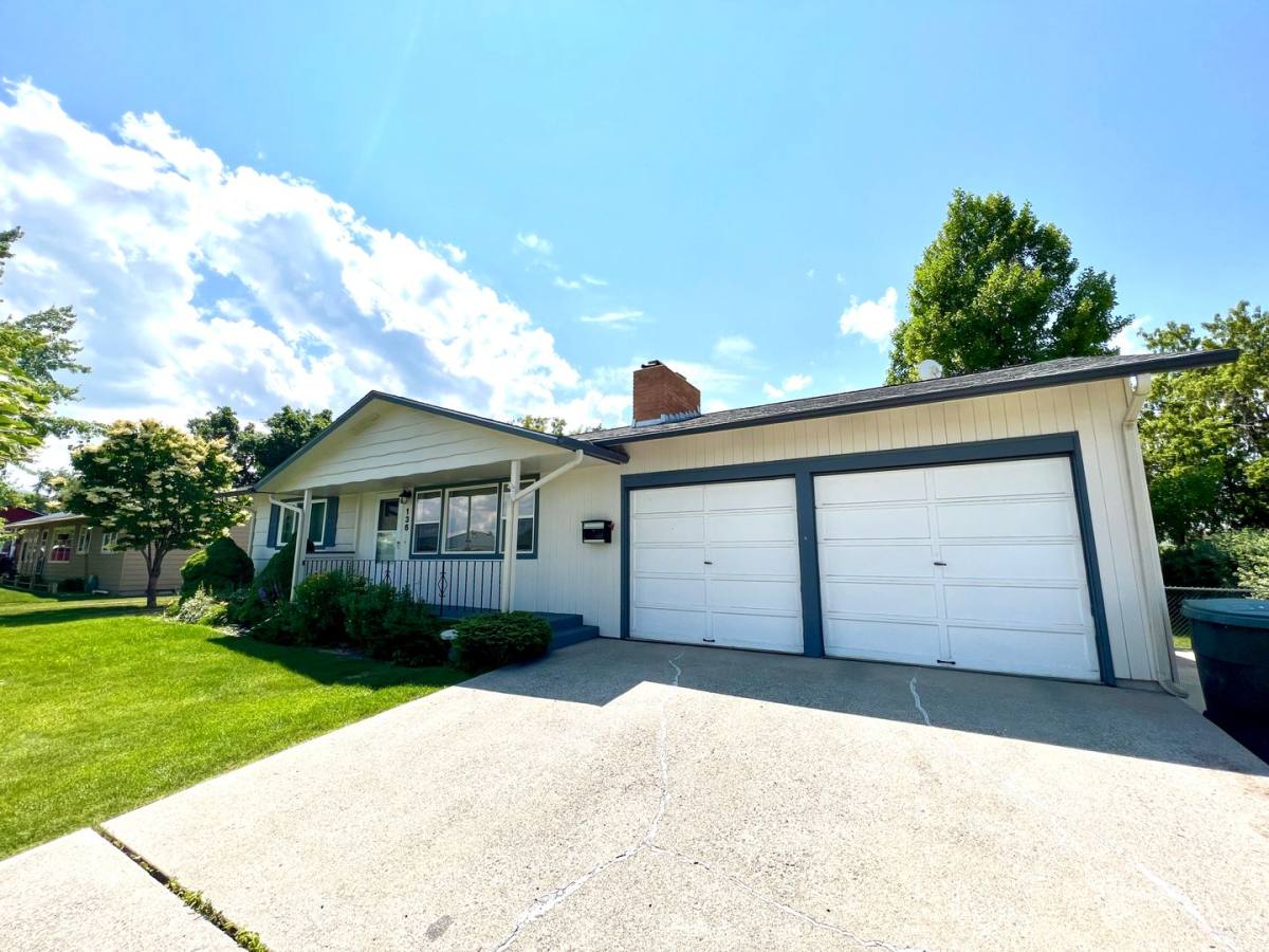 House for rent at 136 Fairway Dr, Helena, MT 59601