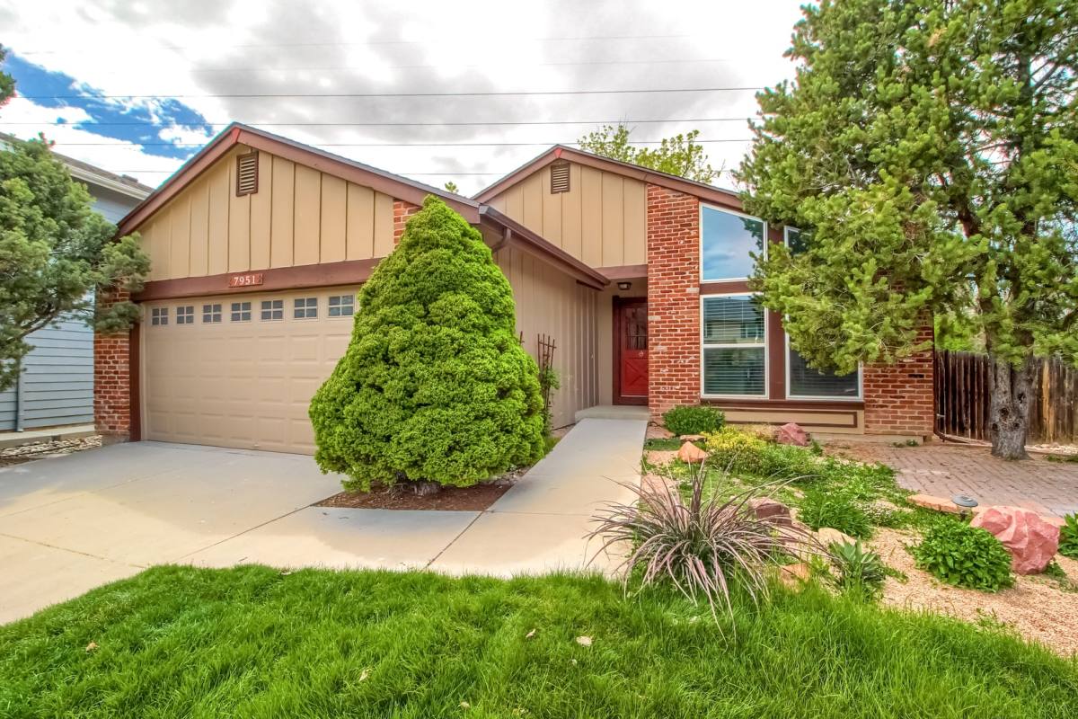 House for rent at 7951 S Quince Way, Englewood, CO 80112
