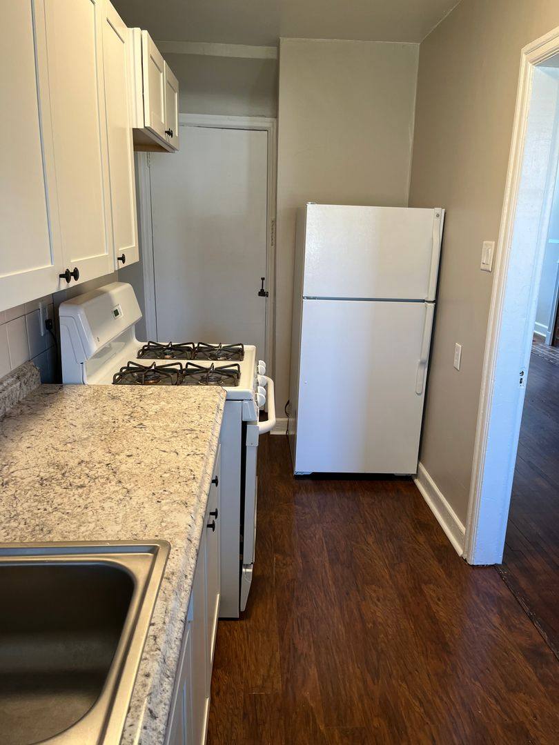 Apartment for rent at 1672-1678 Wyandotte Rd, Columbus, OH 43212