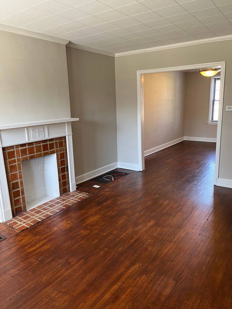 Apartment for rent at 1672-1678 Wyandotte Rd, Columbus, OH 43212