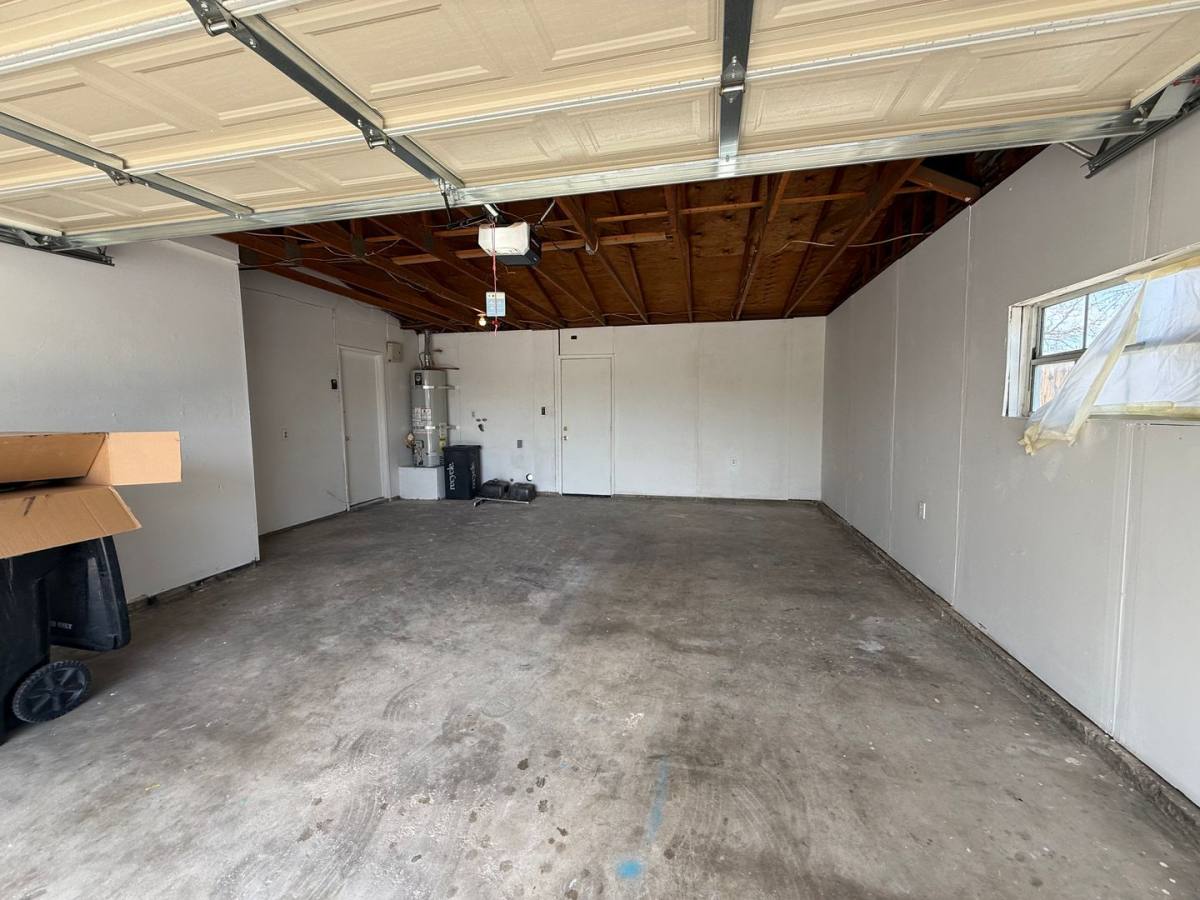 House for rent at 15991 N Culver Rd, Victorville, CA 92394