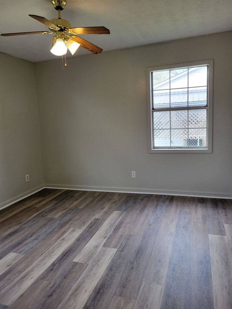 House for rent at 453 Second St, Guthrie, KY 42234