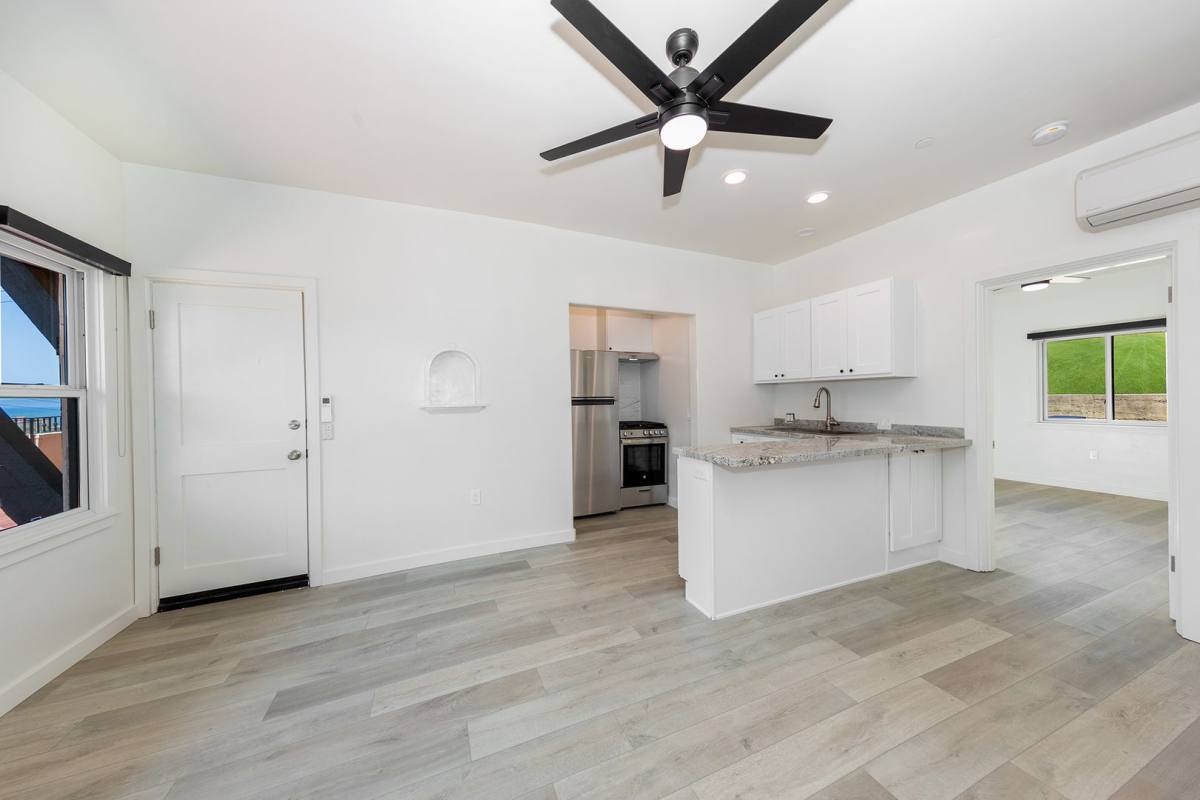 Apartment for rent at 1313 Buena Vista St, Ventura, CA 93001