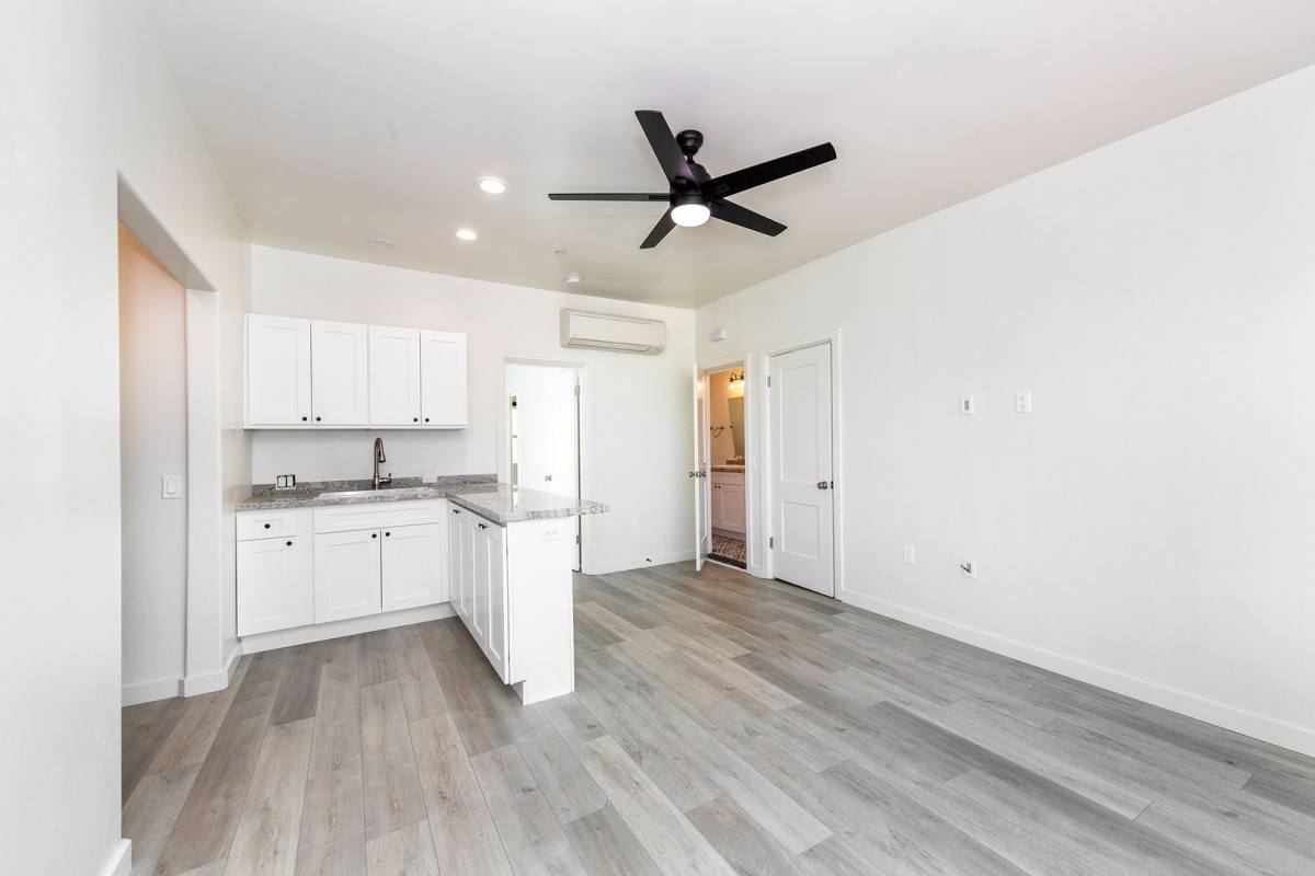 Apartment for rent at 1313 Buena Vista St, Ventura, CA 93001