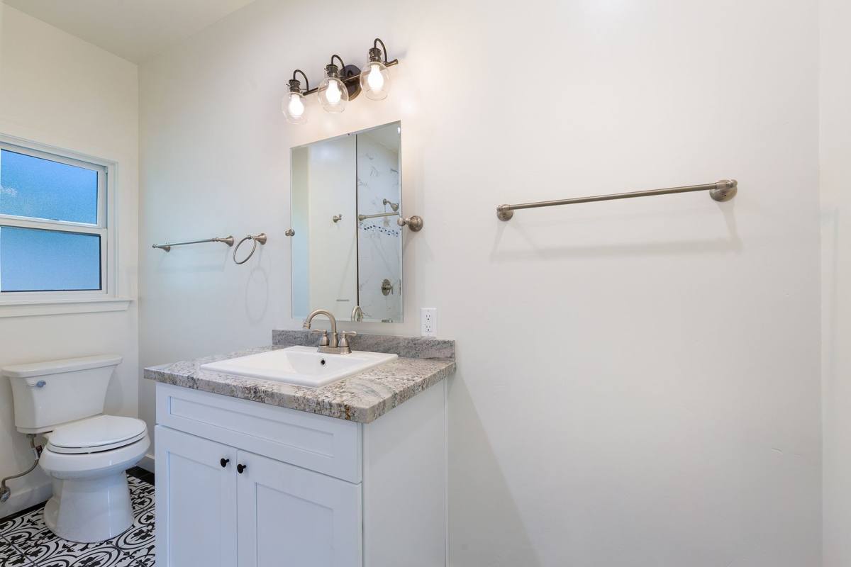 Apartment for rent at 1313 Buena Vista St, Ventura, CA 93001