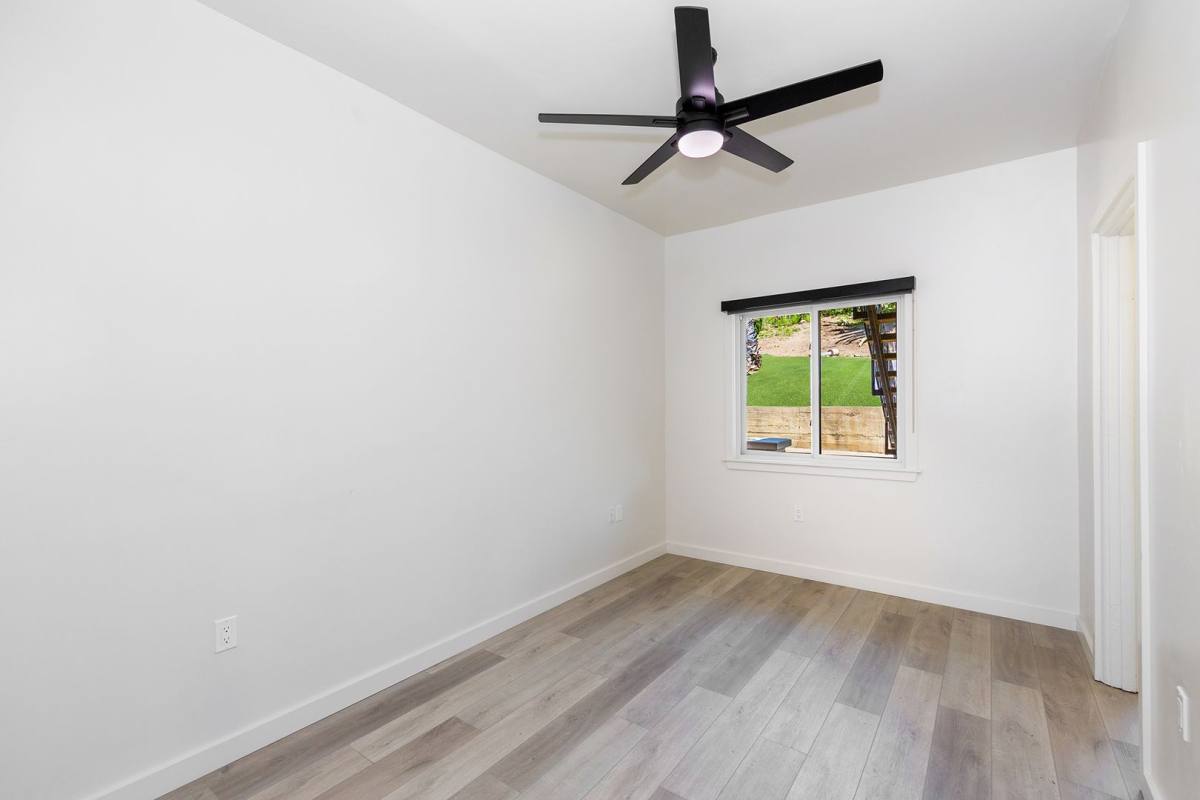 Apartment for rent at 1313 Buena Vista St, Ventura, CA 93001