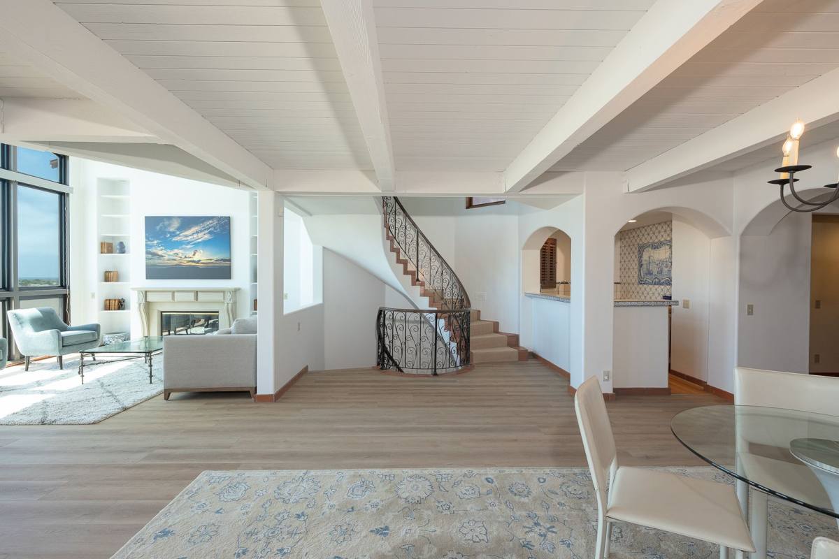 House for rent at 3265 Ocean Dr, Oxnard, CA 93035