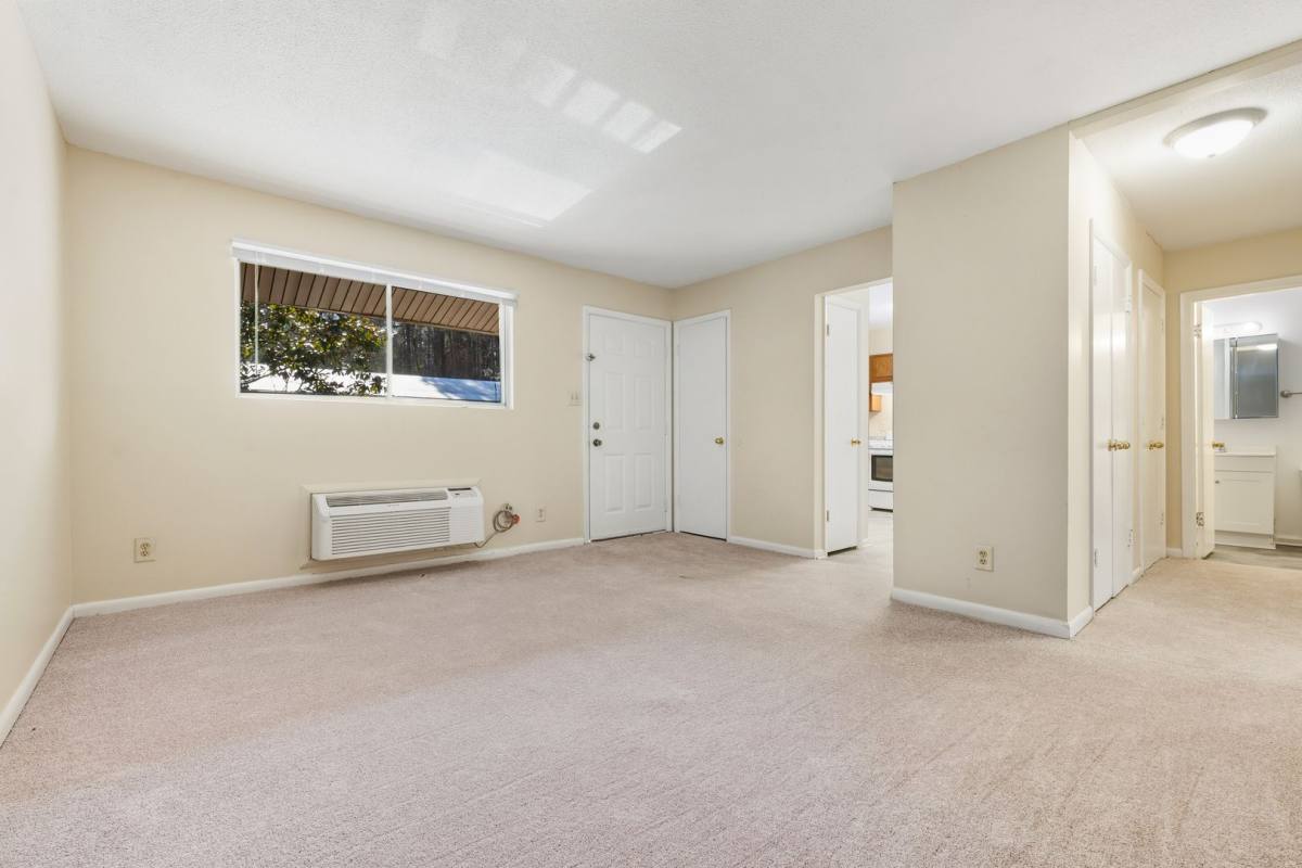 Condo for rent at 6 Shepherd Lane Bldg D, Chapel Hill, NC 27514