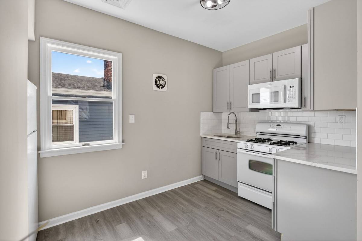 Apartment for rent at 378 Grand St, Roselle, NJ 07203