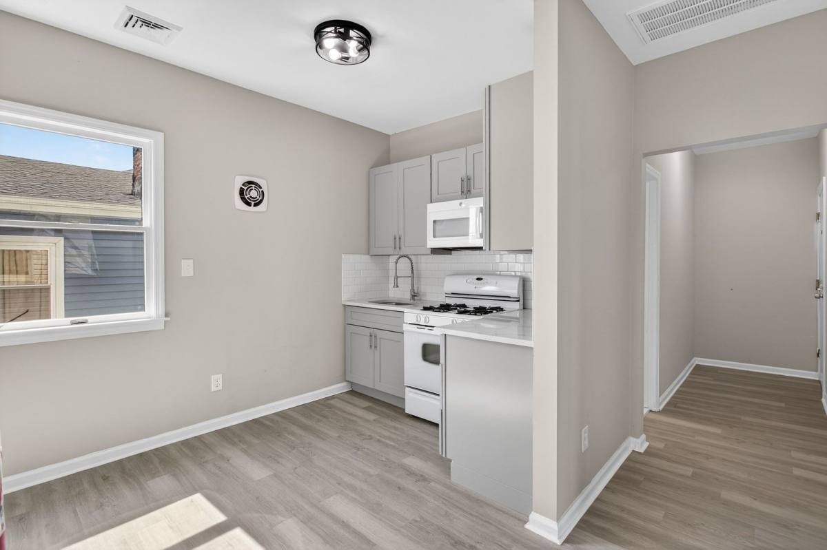 Apartment for rent at 378 Grand St, Roselle, NJ 07203