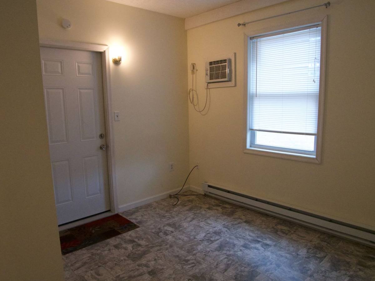 Apartment for rent at 422 S St, Jim Thorpe, PA 18229