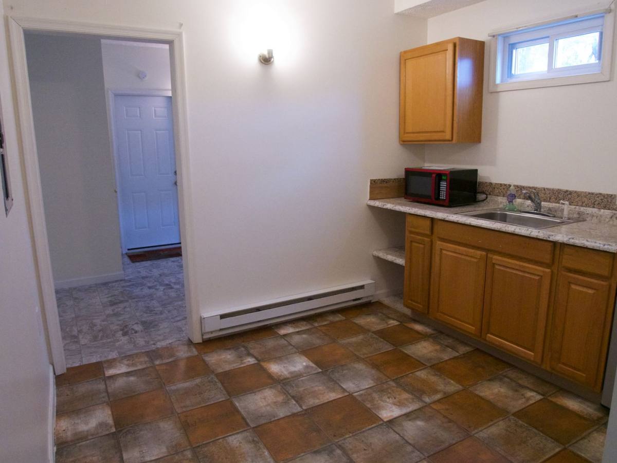 Apartment for rent at 422 S St, Jim Thorpe, PA 18229