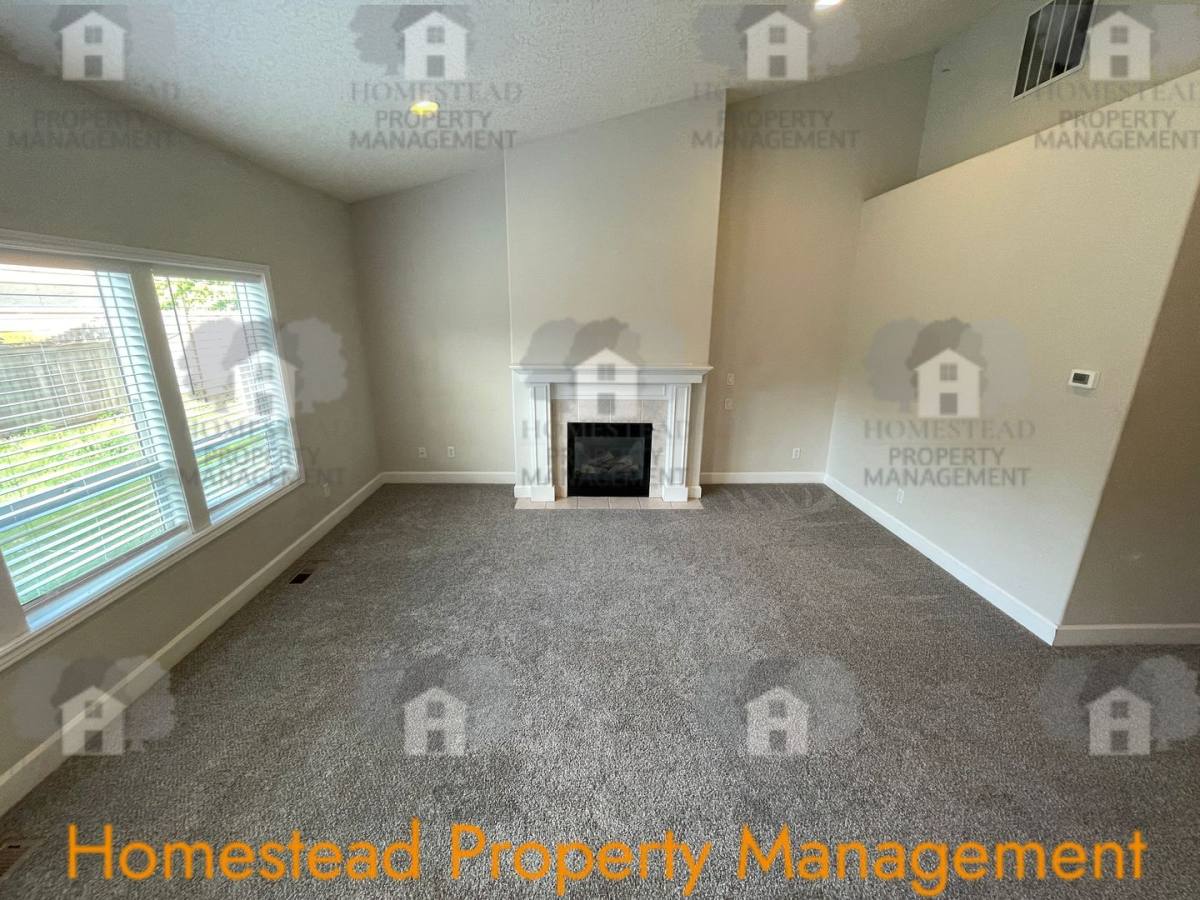 House for rent at 2772 Bastille Ave SE, Salem, OR 97306