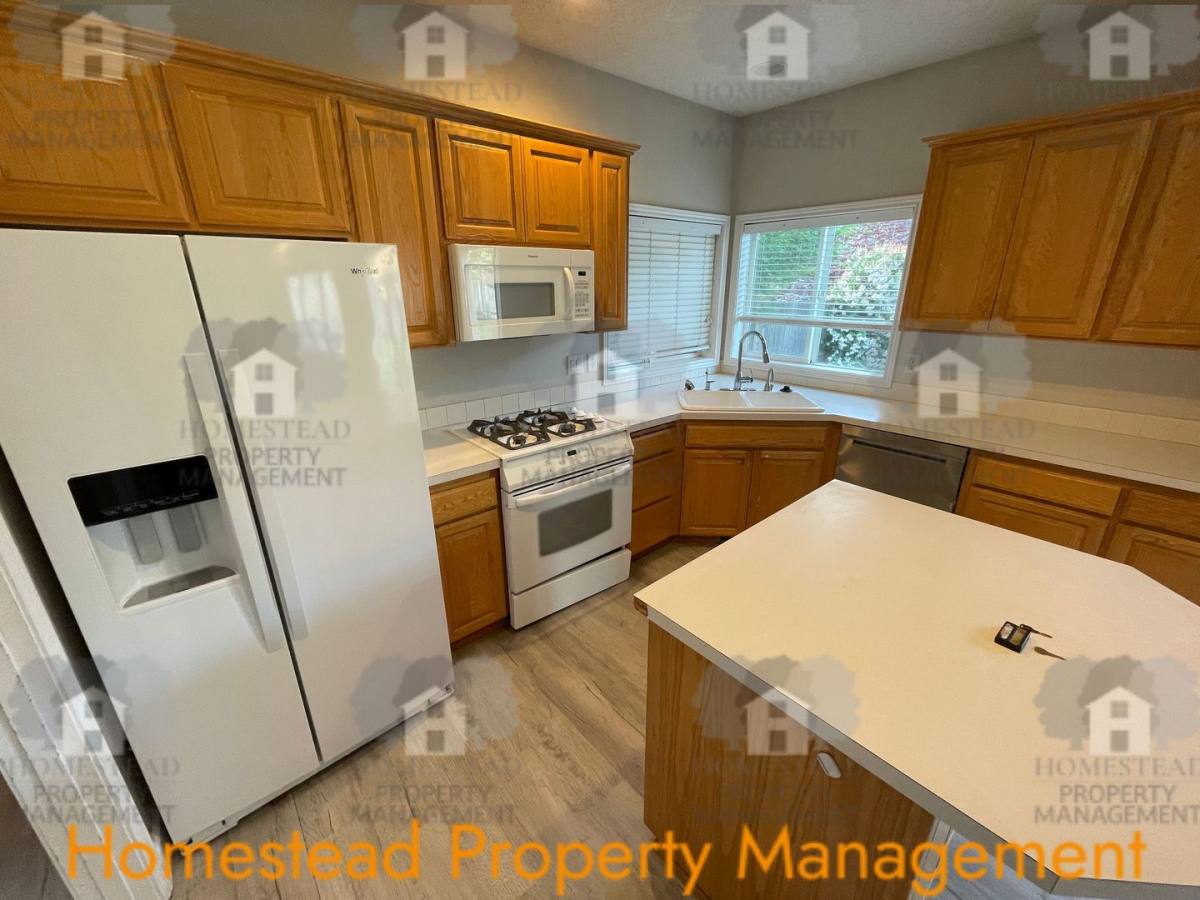 House for rent at 2772 Bastille Ave SE, Salem, OR 97306