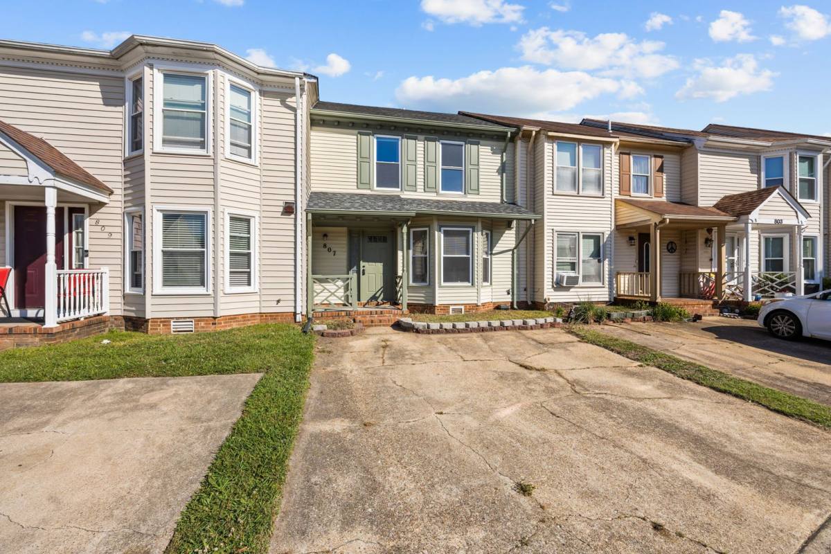 Townhouse for rent at 807 Foxmoore Court, Virginia Beach, VA 23462