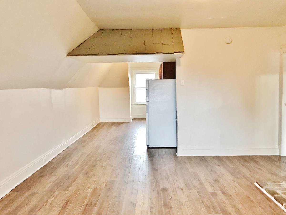 Townhouse for rent at 5512 Baywood St, Pittsburgh, PA 15206