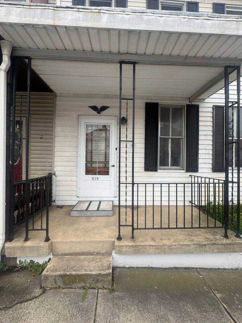 House for rent at 219 Market St Capital Re, Lp, Halifax, PA 17032