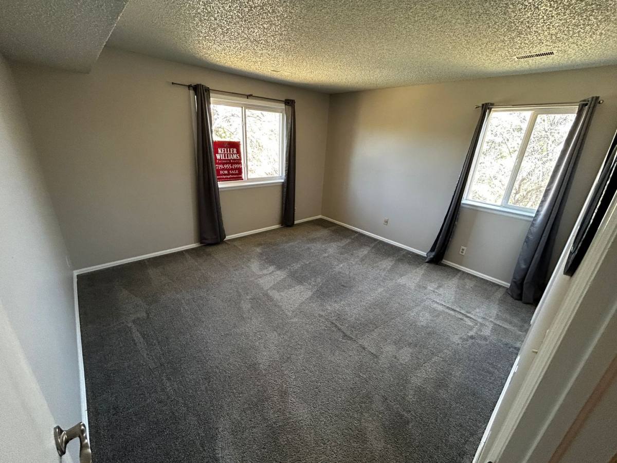 Condo for rent at 810 Tenderfoot Hill Rd, Colorado Springs, CO 80906