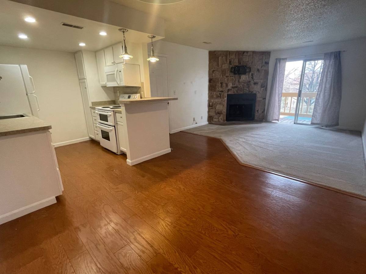 Condo for rent at 810 Tenderfoot Hill Rd, Colorado Springs, CO 80906